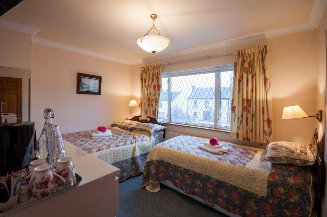Asgard Guest House Голуей Екстериор снимка